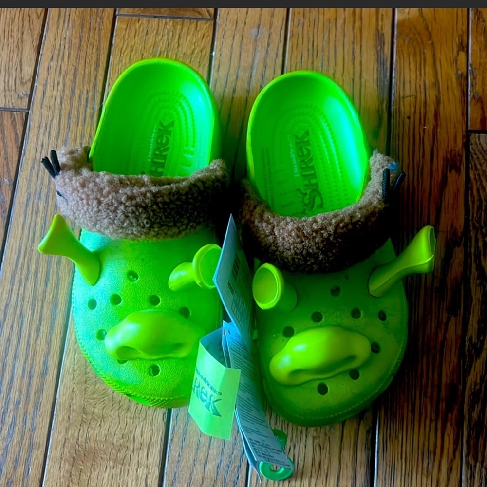Shrek Crocs